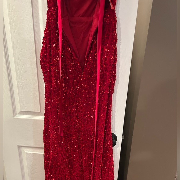 DARK RED OFF THE SHOULDER SEQUIN GOWN - Picture 11 of 14